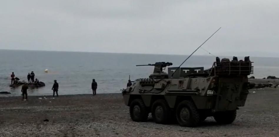 El Ejército toma las calles de Ceuta tras la entrada de seis mil marroquíes este lunes