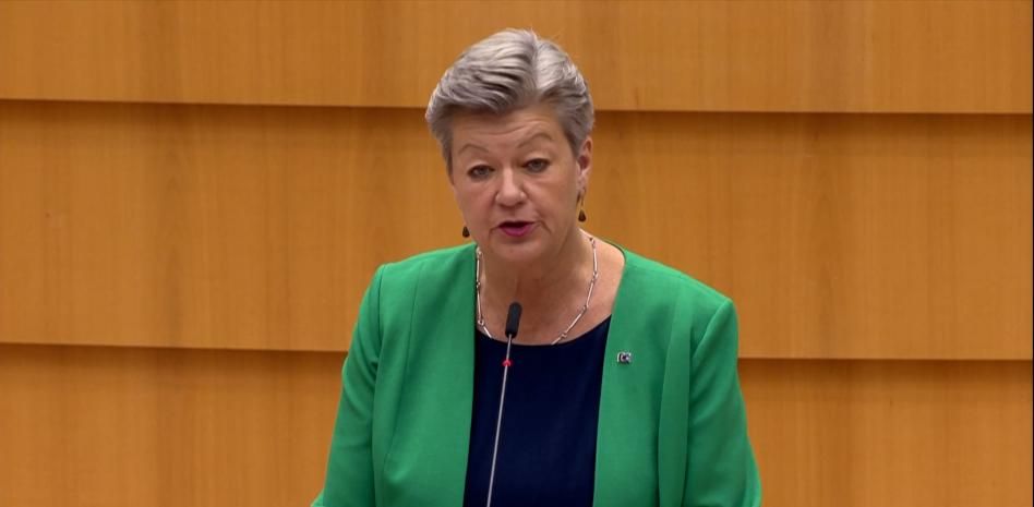 Bruselas insta a Marruecos a controlar el paso irregular de migrantes a Ceuta