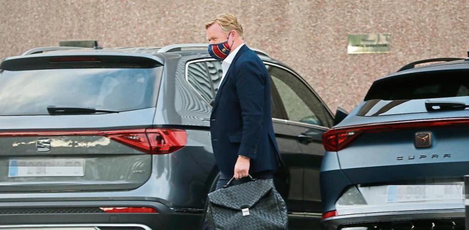 Koeman y su agente desmienten a Laporta