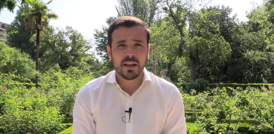 El ministro Garzón pide comer menos carne para proteger la salud y el planeta