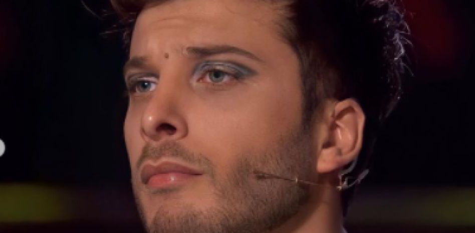La respuesta de Blas Cantó al tuit homófobo por aparecer maquillado en 'La Voz Kids'