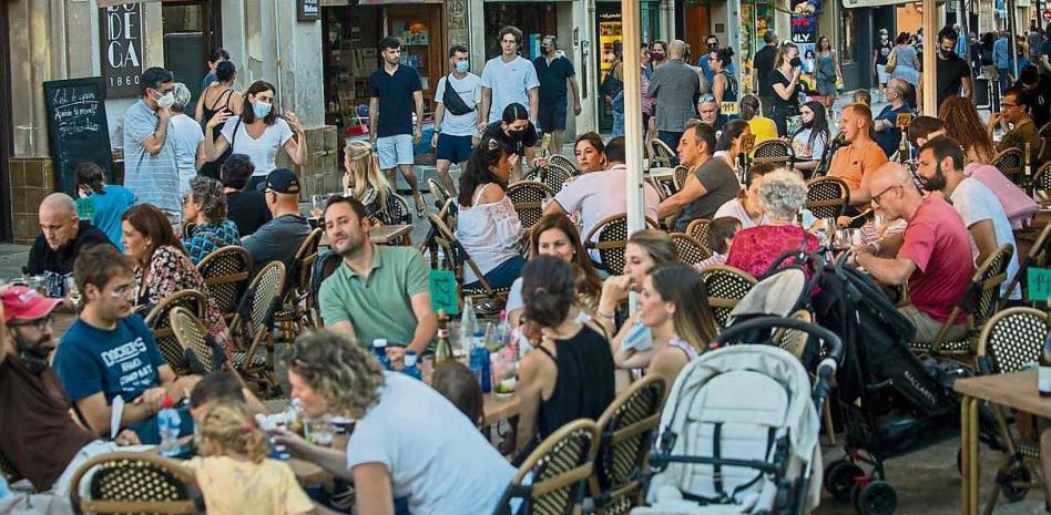 Catalunya prepara nuevas restricciones sin tocar la vida social y económica