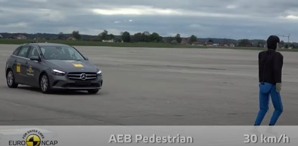 Mercedes-Benz GLA consigue cinco estrellas en seguridad del test Euro NCAP