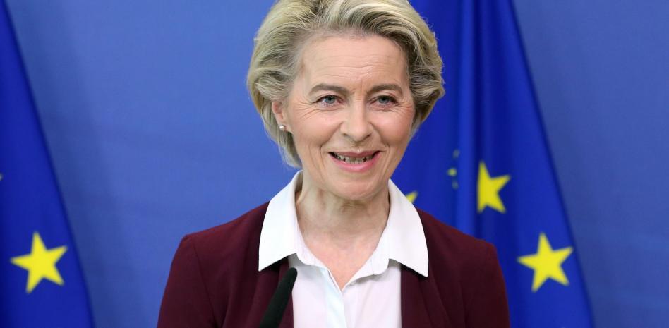 Von der Leyen: "Los que emiten dióxido de carbono deben pagar por ello"