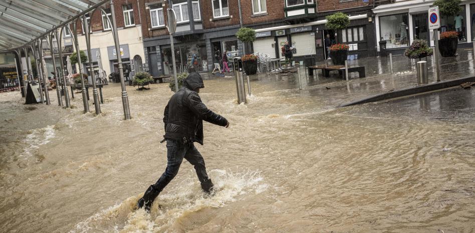Lo esencial y lo superfluo tras una catástrofe natural
