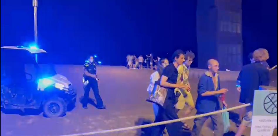 El efecto llamada preocupa en las zonas libres de toque de queda en Catalunya