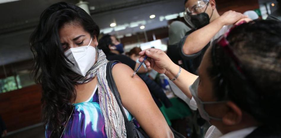 Las mujeres en las redes sociales alertan de cambios en la regla tras la vacuna contra la covid