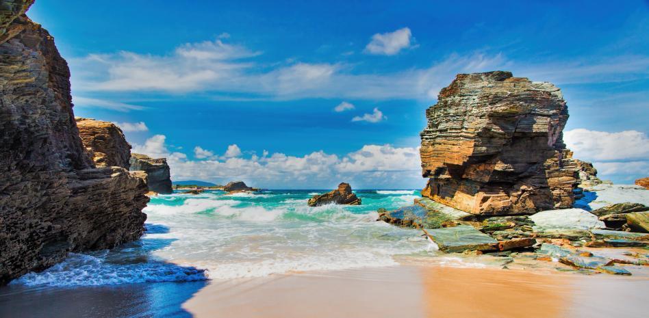 Los 20 pueblos de costa más buscados del verano