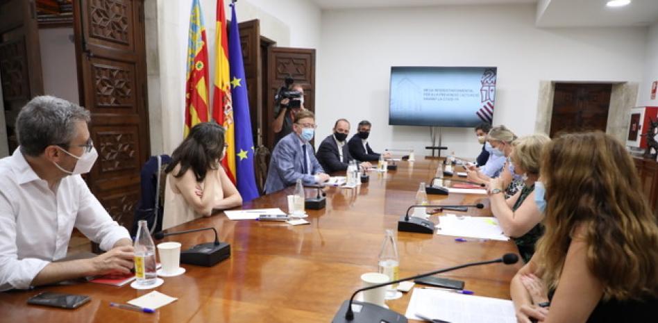 La Comunidad Valenciana aplicará el toque de queda a la mitad de los valencianos