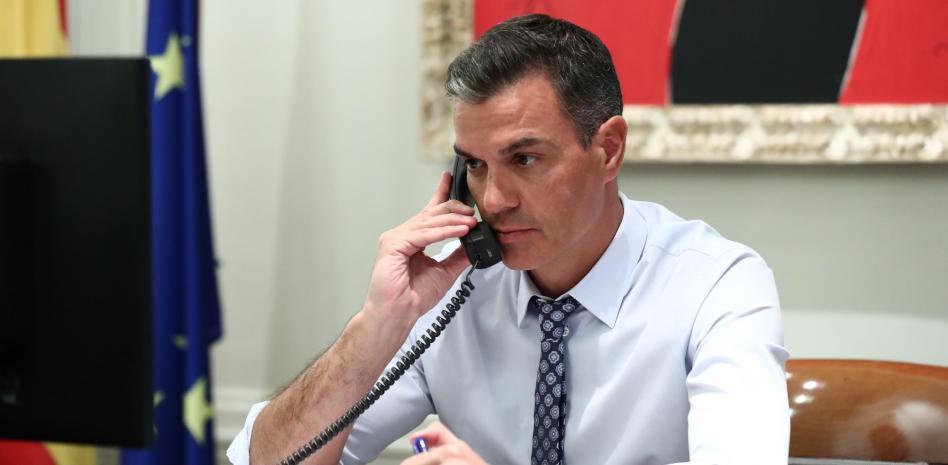 Sánchez y Biden pactan usar las bases de Rota y Morón para acoger a afganos