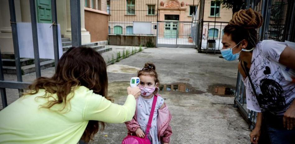 Catalunya elimina las cuarentenas para los estudiantes de secundaria vacunados