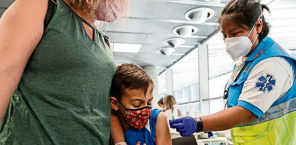 España alcanza este miércoles el 70% de la población totalmente vacunada