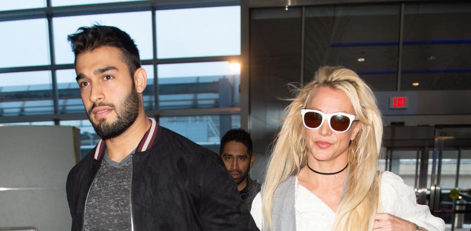 Britney Spears anuncia su compromiso con Sam Asghari