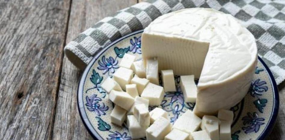 Sanidad pide que no se consuma este queso fresco contaminado con listeria
