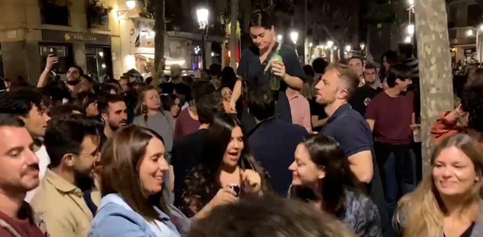 Macrobotellones: por qué surgen ahora y qué hay detrás de la violencia que los acompaña