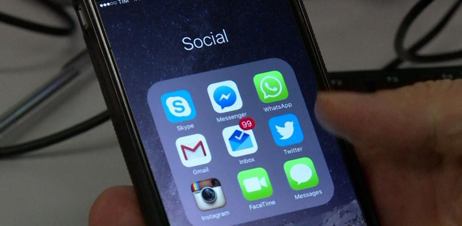 Los empleados de Facebook, sin poder acceder a sus puestos de trabajo