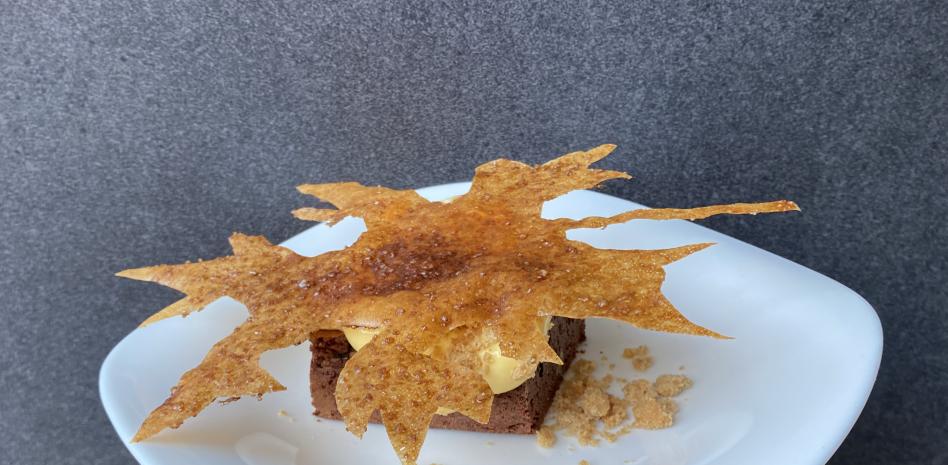 La receta de hoja de otoño cristalina para decorar postres de Miquel Antoja