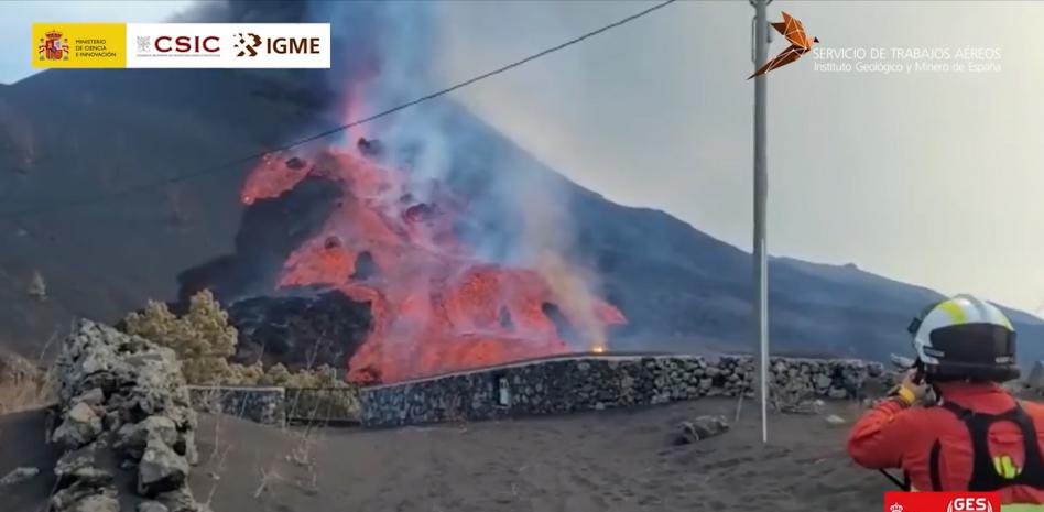 EL IGME comparte unas imágenes en homenaje a la población de La Palma y al equipo