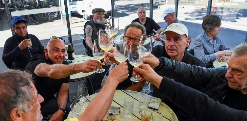 Melbourne festeja el final del confinamiento más largo del mundo