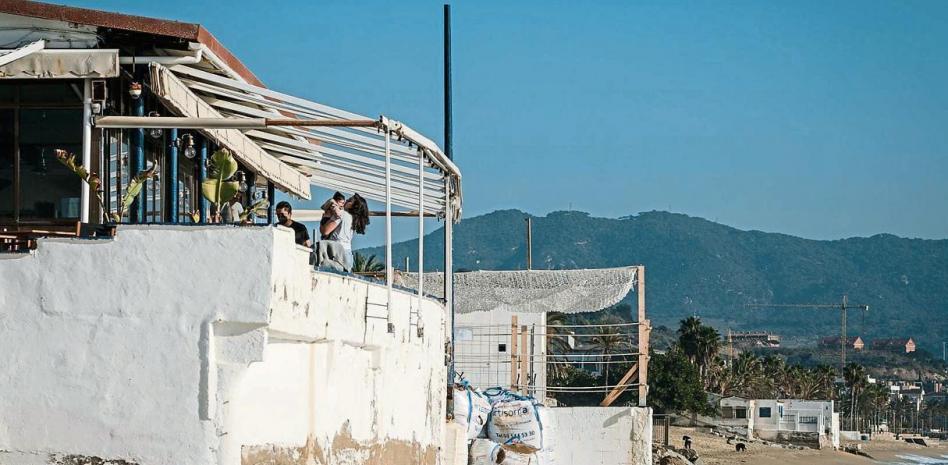 El Estado decreta la demolición de diez clubs náuticos de playa