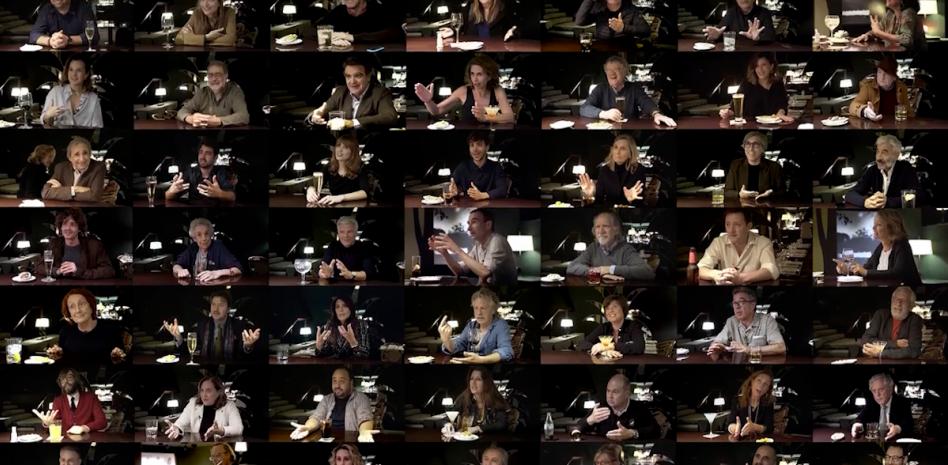 Cien confesiones en vídeo en la barra del bar