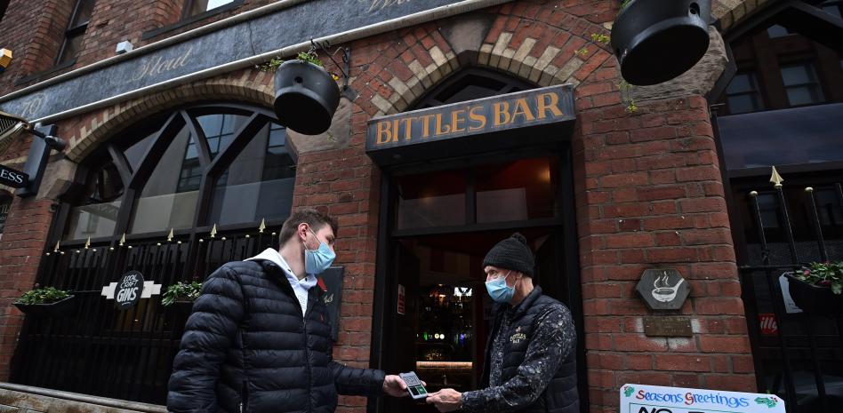 El pasaporte covid se extiende por Europa y EE.UU.