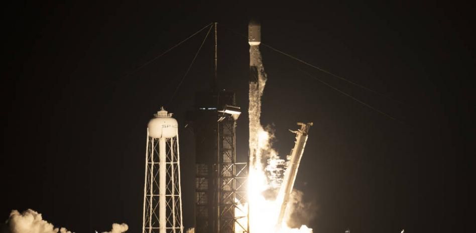 La NASA lanza el telescopio espacial IXPE para desvelar los enigmas de los agujeros negros