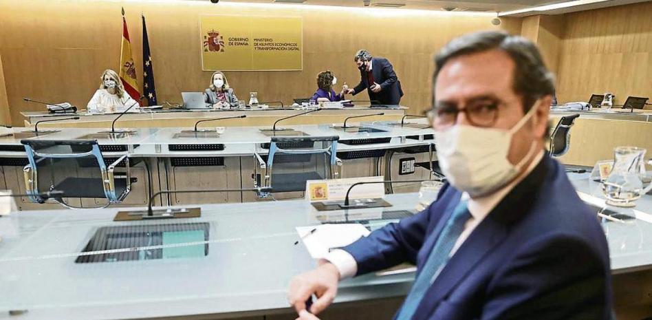 Luz verde a la reforma laboral