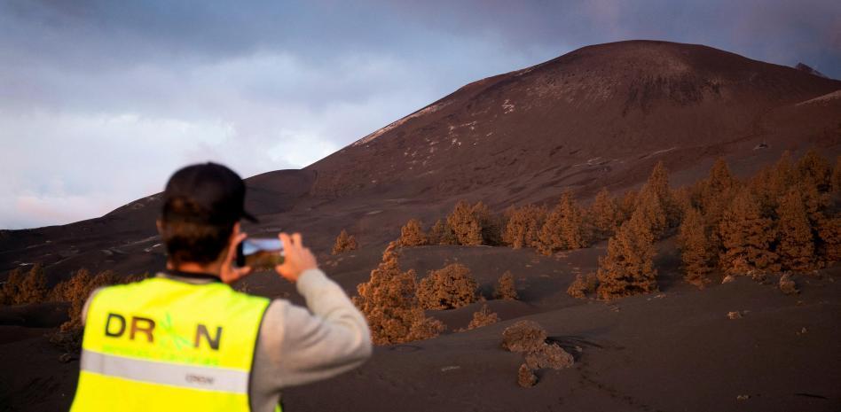 La erupción del volcán de La Palma llega a su fin, pero el “peligro” persistirá durante meses