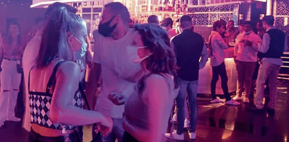 Nochevieja sin discotecas y con toque de queda en Catalunya