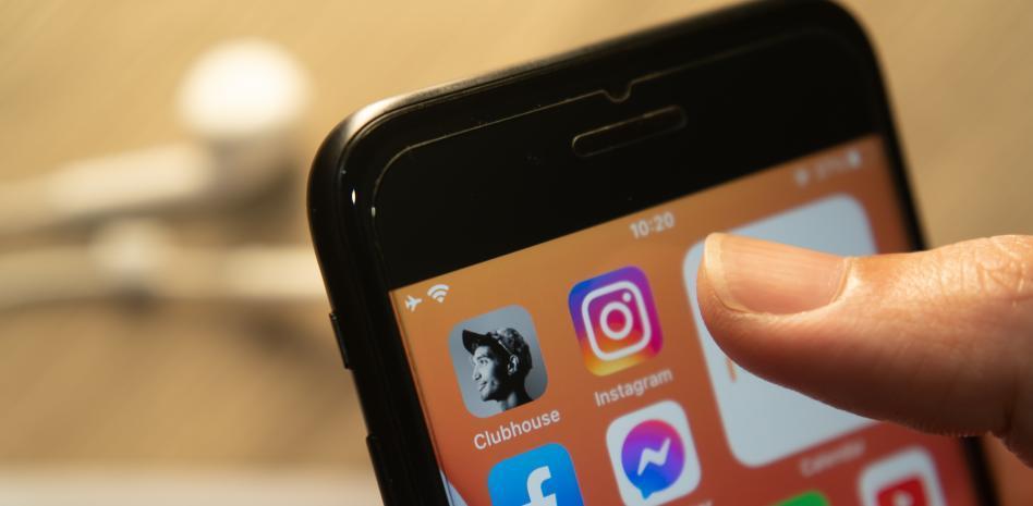 Una TikToker descubre para miles de personas el "botón secreto" de iPhone