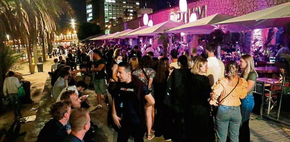 Catalunya reabrirá el ocio nocturno el día 11