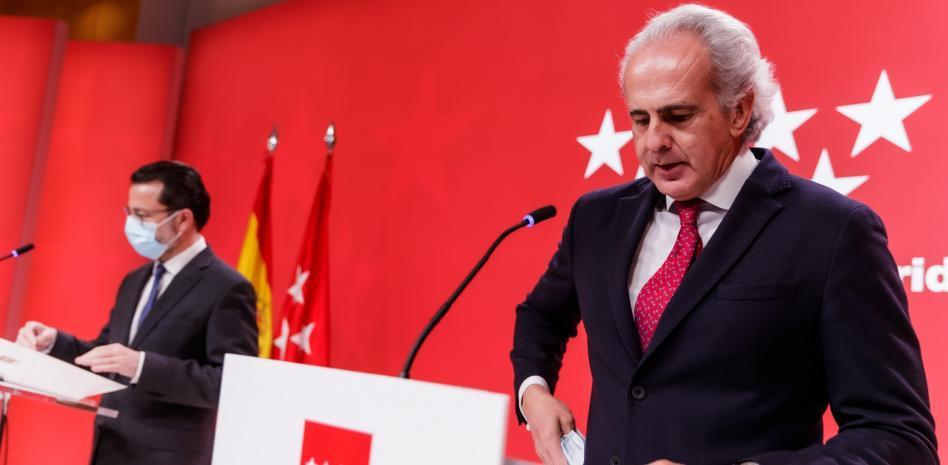 El equipo de Ayuso dice haber actuado "conforme a la ley" y que lo dicho por Casado "no es cierto"