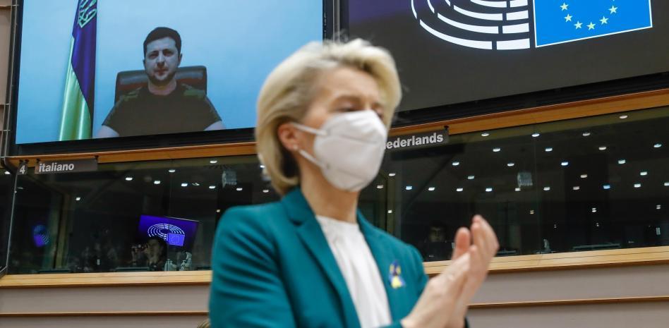 Zelenski: "Demuestren que la UE está con nosotros"