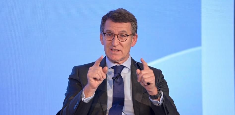 Feijóo anuncia su candidatura a la presidencia del PP