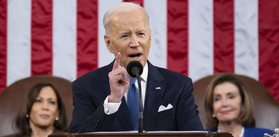 Biden prohíbe importar caviar, vodka y diamantes de Rusia, entre otros productos