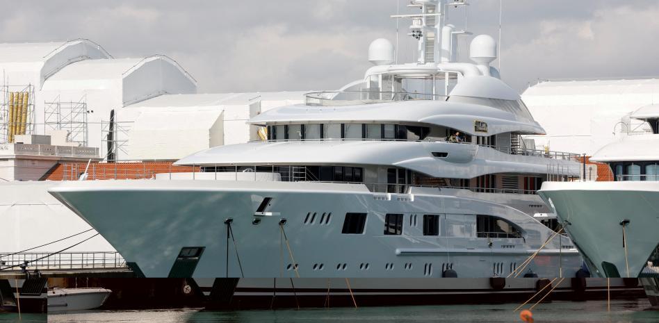 Valerie: así es el primer yate ruso que el Gobierno ha intervenido en Barcelona