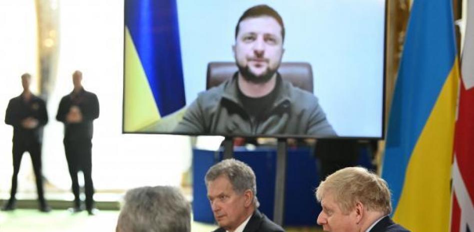 Zelenski asume que Ucrania no entrará en la OTAN