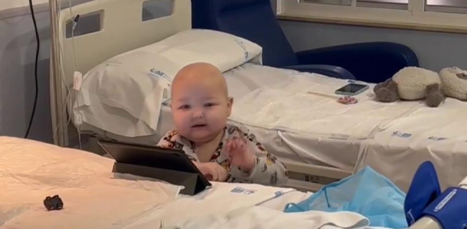 La historia de Mykyta, el niño ucraniano con leucemia que ya recibe tratamiento en Madrid
