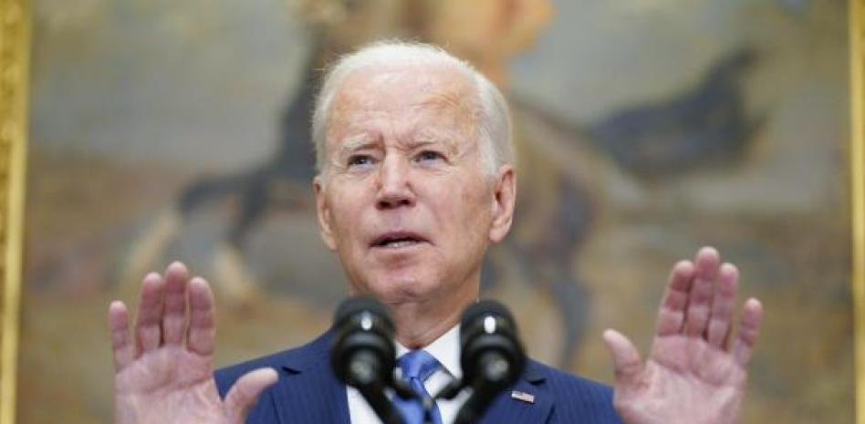 Biden lanza un paquete de 33.000 millones para "ayuda continua" a Ucrania en armas y dinero