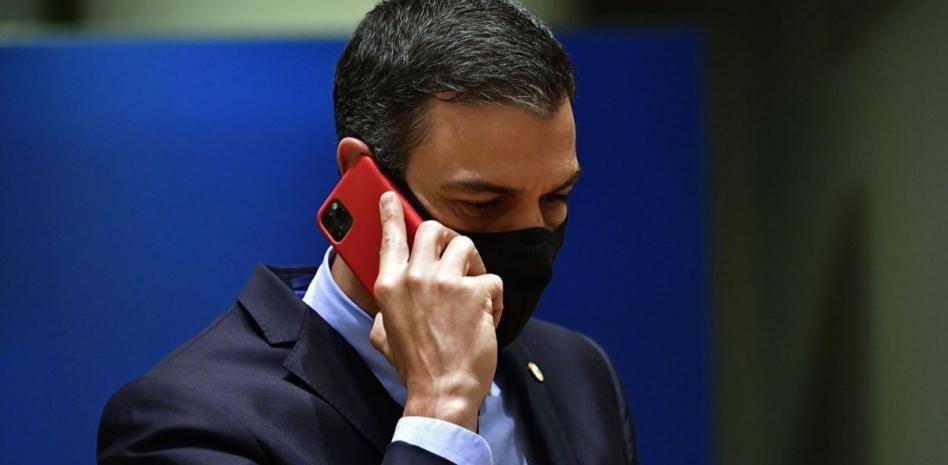El escándalo del espionaje con Pegasus extiende sus tentáculos y presiona a Sánchez