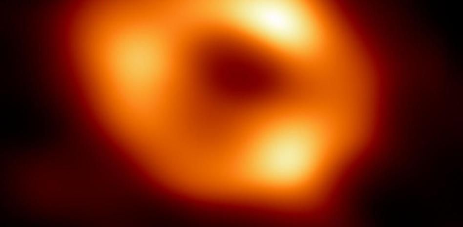 Primera imagen de Sagitario A*, el agujero negro del centro de la Vía Láctea