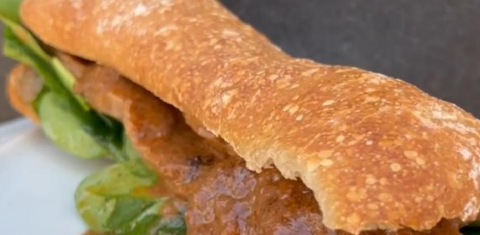 La receta de bocadillo de fricandó de ternera de Miquel Antoja que guardarás para siempre