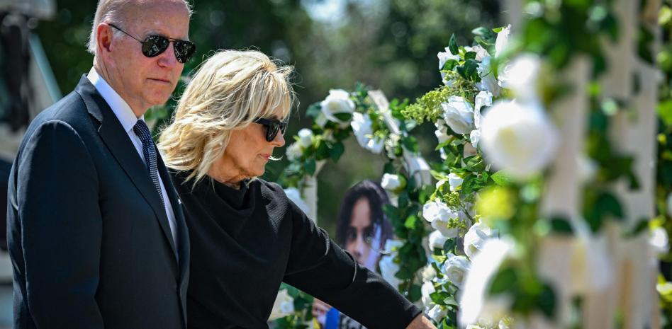 El gobierno de Estados Unidos investigará la respuesta de la policía de Uvalde