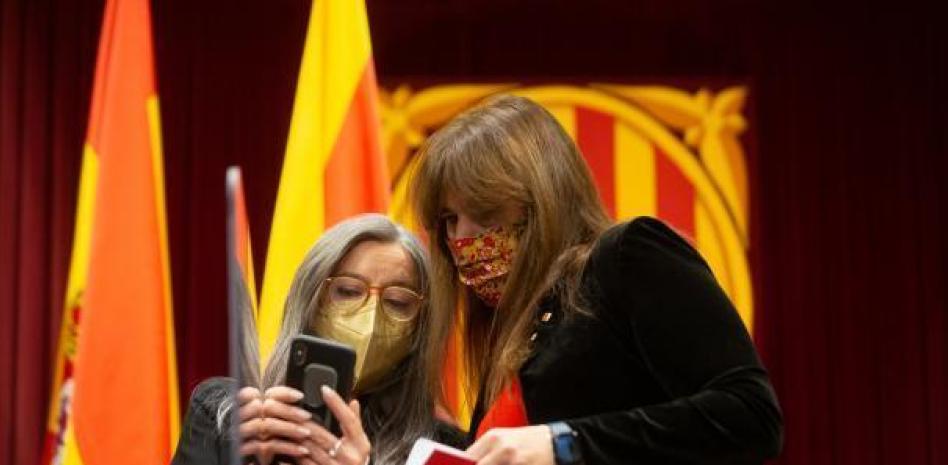Dimite la secretaria general del Parlament, Esther Andreu, por la contratación como ujier de su hijo