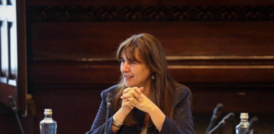 Borràs, a un funcionario: "Si vuelve a venir (el mosso), avísame enseguida"