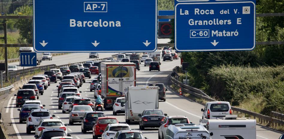 La AP-7 tendrá un carril más en un tramo de Tarragona y mejorará la conexión en el Vallès