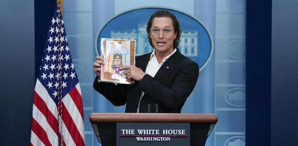 Matthew McConaughey acude a la Casa Blanca en apoyo de Biden para frenar los tiroteos