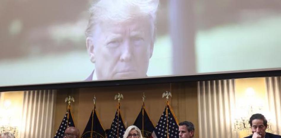 El Congreso de EE.UU. documenta cómo Trump montó el "intento de golpe" en el Capitolio