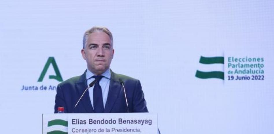 La participación electoral cae casi 2 puntos en las horas centrales del día, situándose en el 44,5%